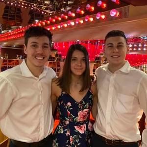 Meet your Posher, Eric